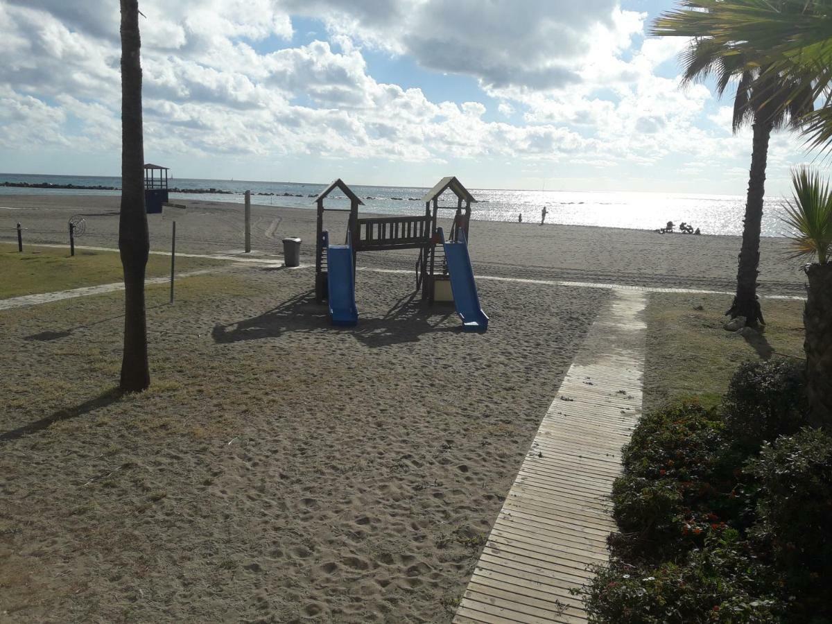 Beachfront Apartment Diana 2 베날마데나코스타 외부 사진